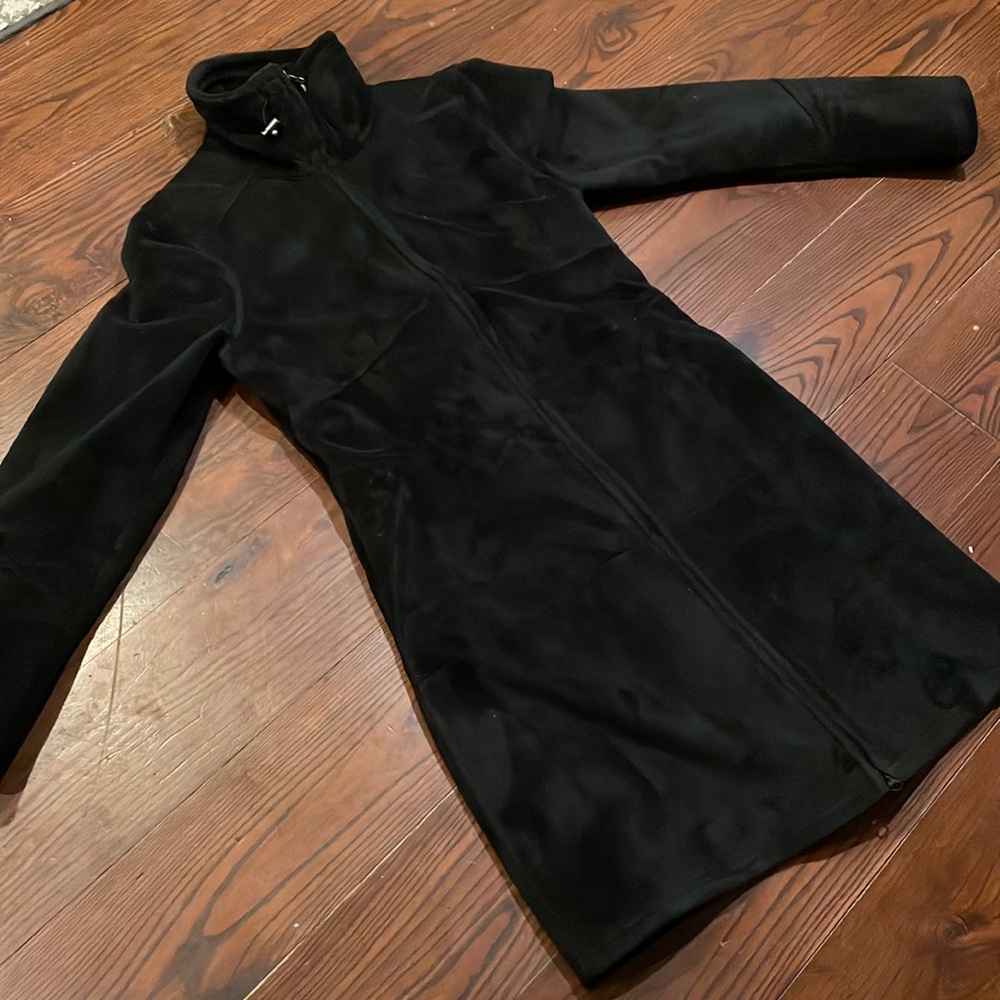 Stylish Athleta black jacket/coat thick fleece, soft and warm.
